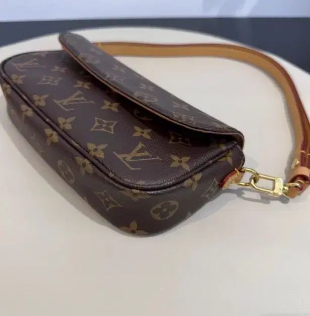  ルイヴィトン woc アイビー モノグラム その他 トップス