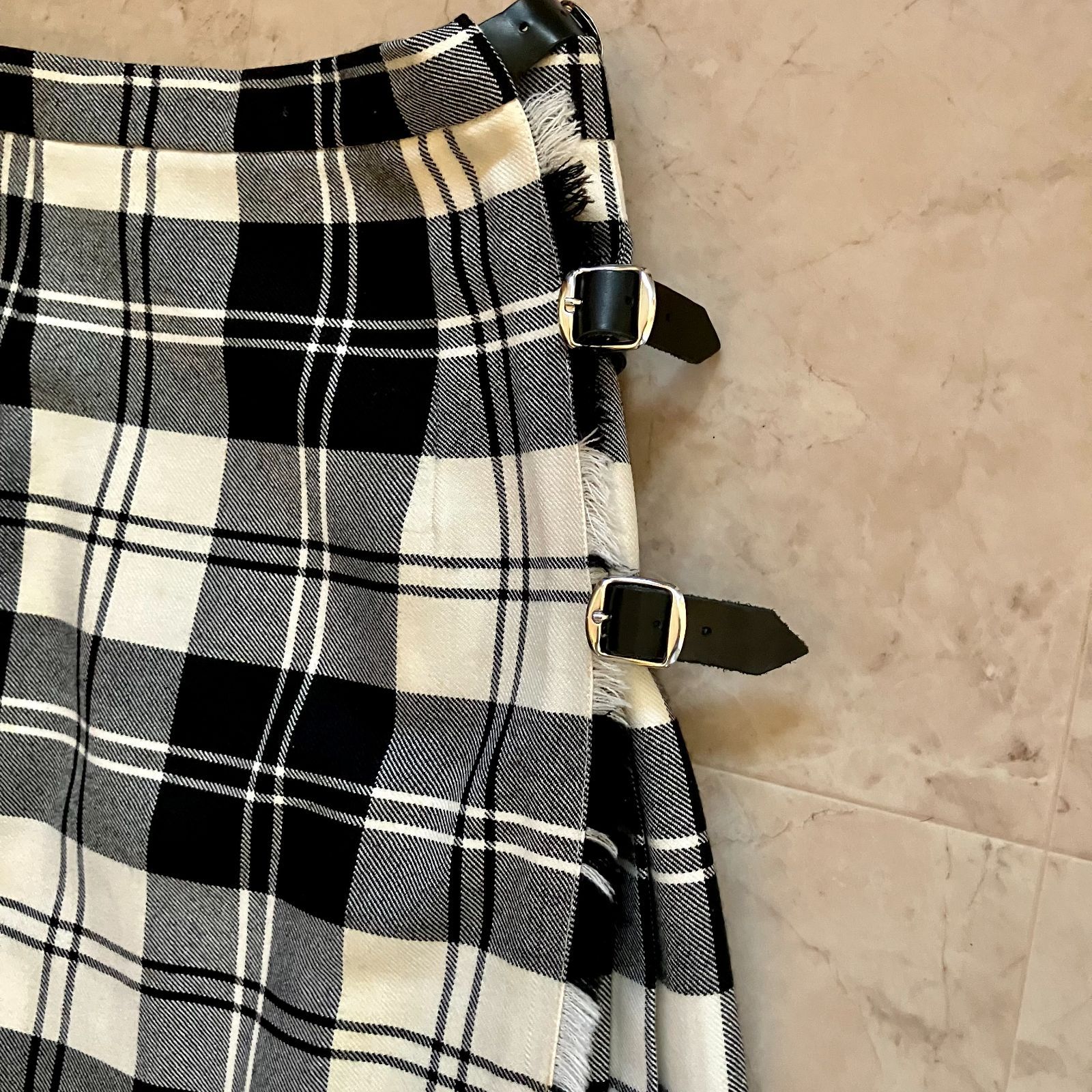 O'NEIL of DUBLIN オニールオブダブリン チェック プリーツ ラップ