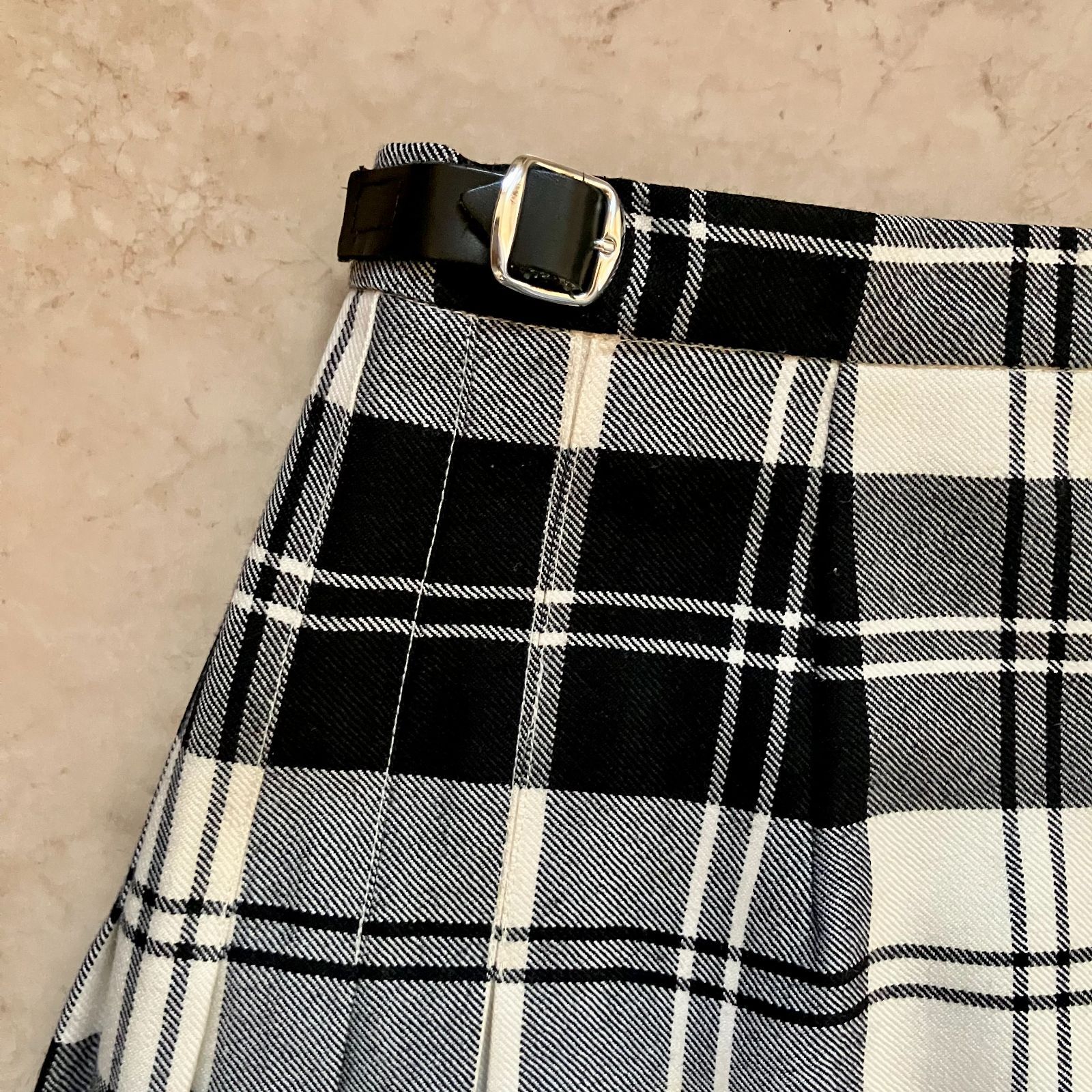 O'NEIL of DUBLIN オニールオブダブリン チェック プリーツ ラップ