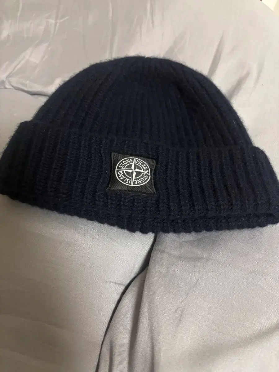 STONE ISLAND ストーンアイランド ネイビビーニー
