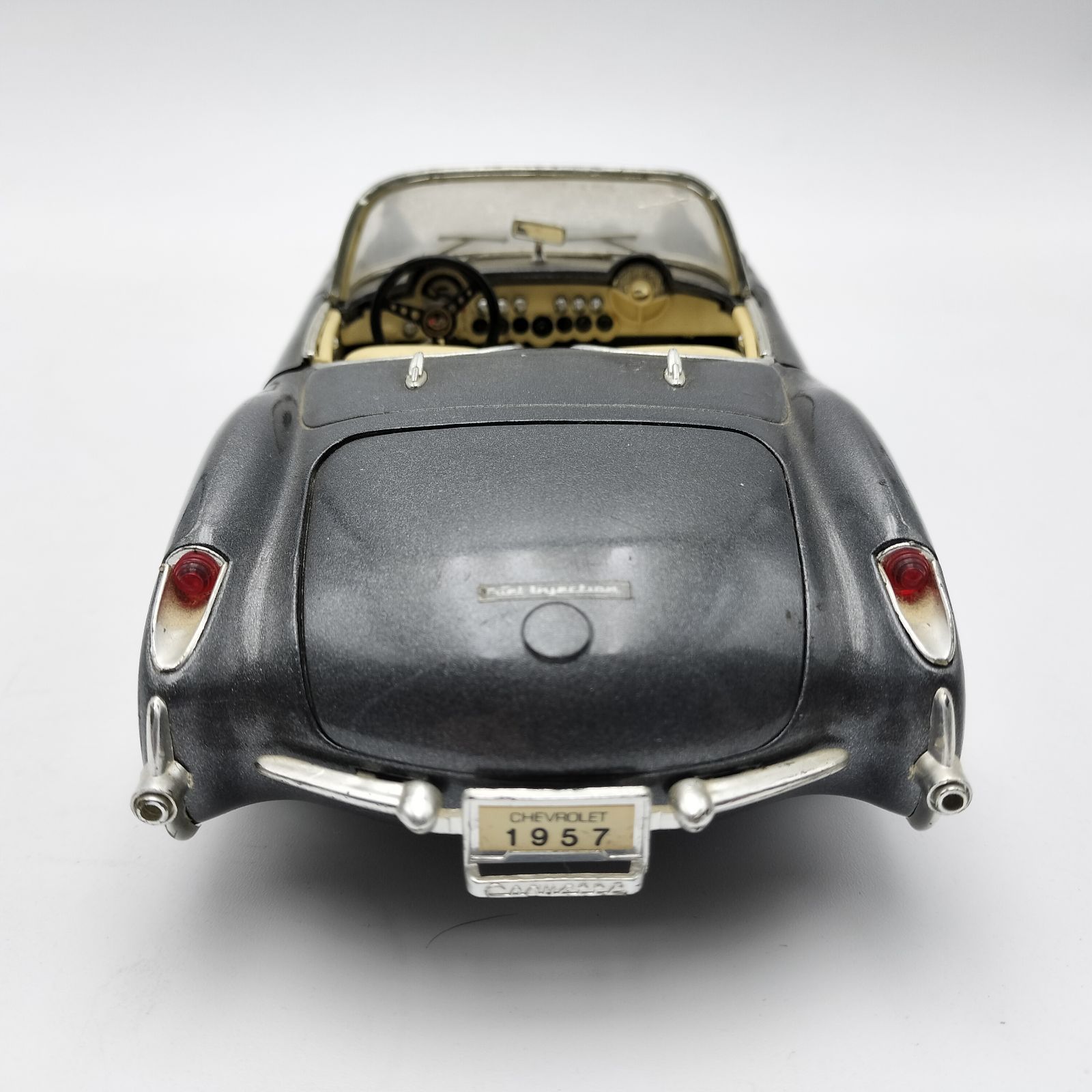 1957 シボレー コルベット コンバーチブル 1/18 ダイキャスト メタル