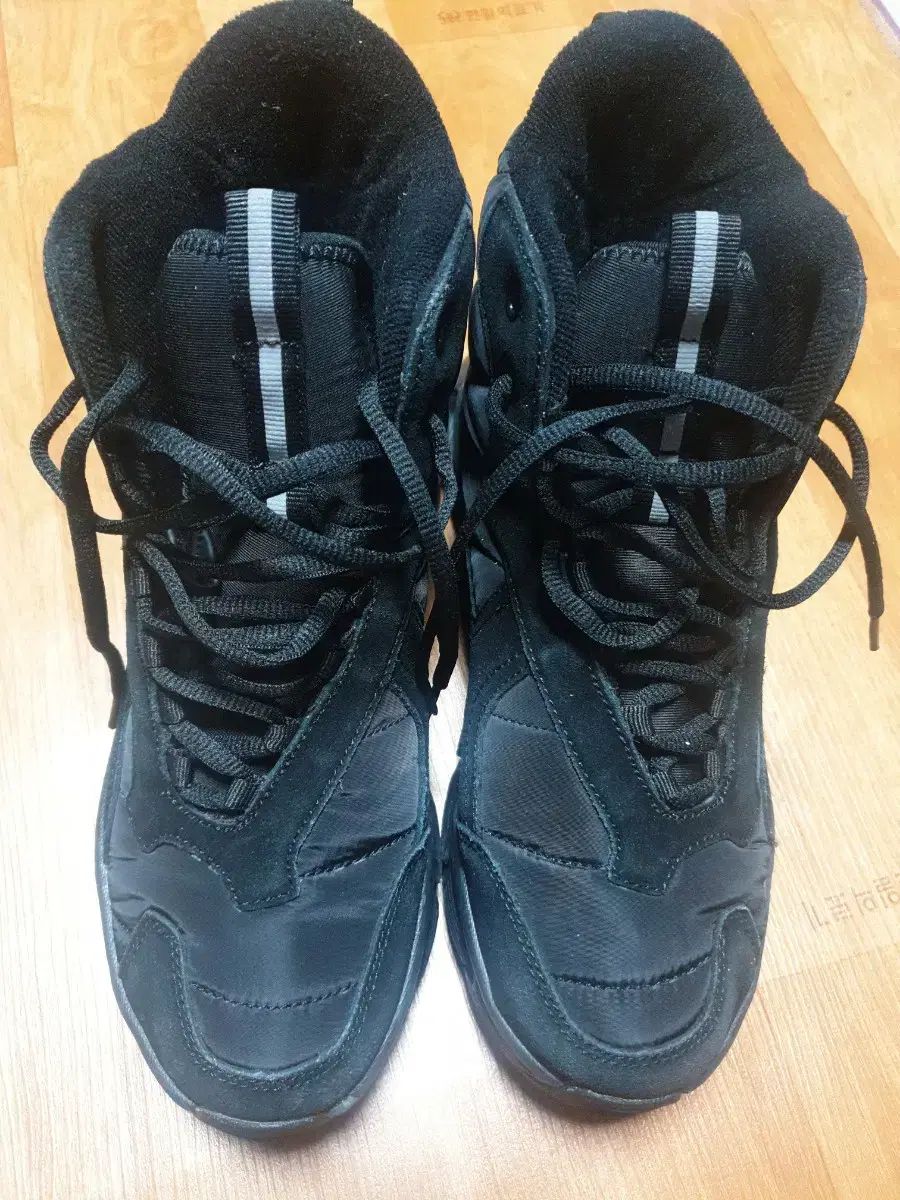 ビーンポールBEAN POLE SPORT ハイトップ 防寒 スニーカー 250