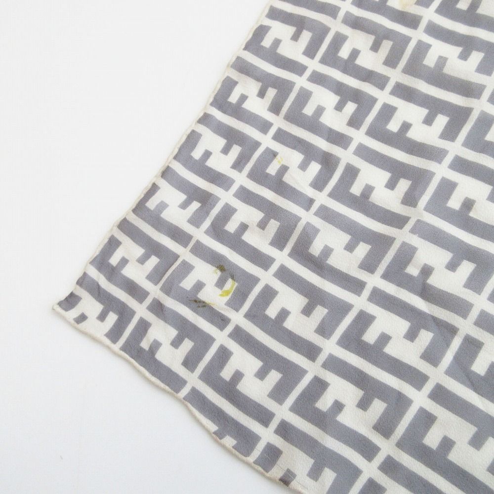 FENDI フェンディ ズッカ柄 総柄 ロゴ スカーフ シルク100% ライト