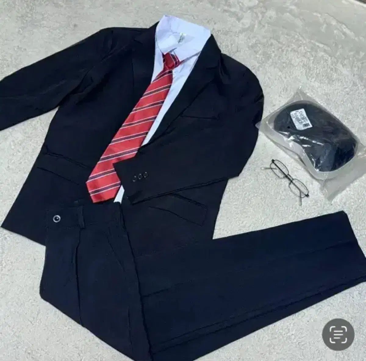 エブリデイホスト はじめ コスプレ コス 卒業写真