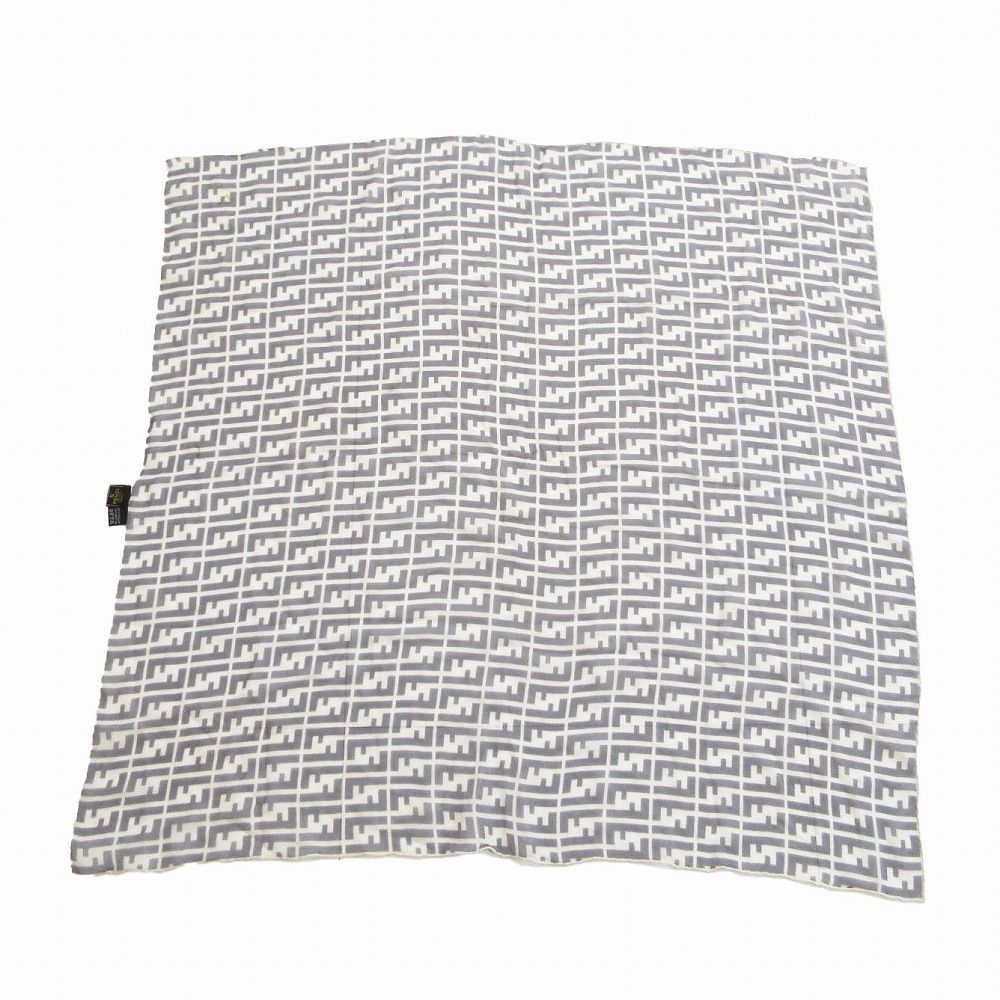 美品✨FENDI フェンディ　ロゴスカーフ シルク　ナイロン　 ズッカ柄　透け感 FENDI フェンディ ズッカ柄 総柄 ロゴ スカーフ シルク100% ライト