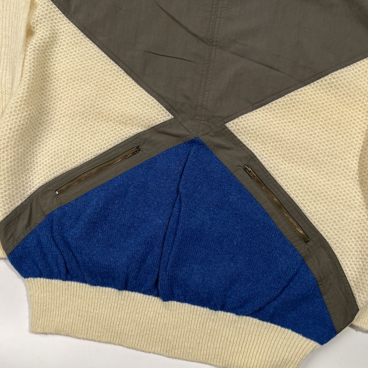 PIA SPORTS ピアスポーツ 肩ボタン デザイン ウールニットセーター