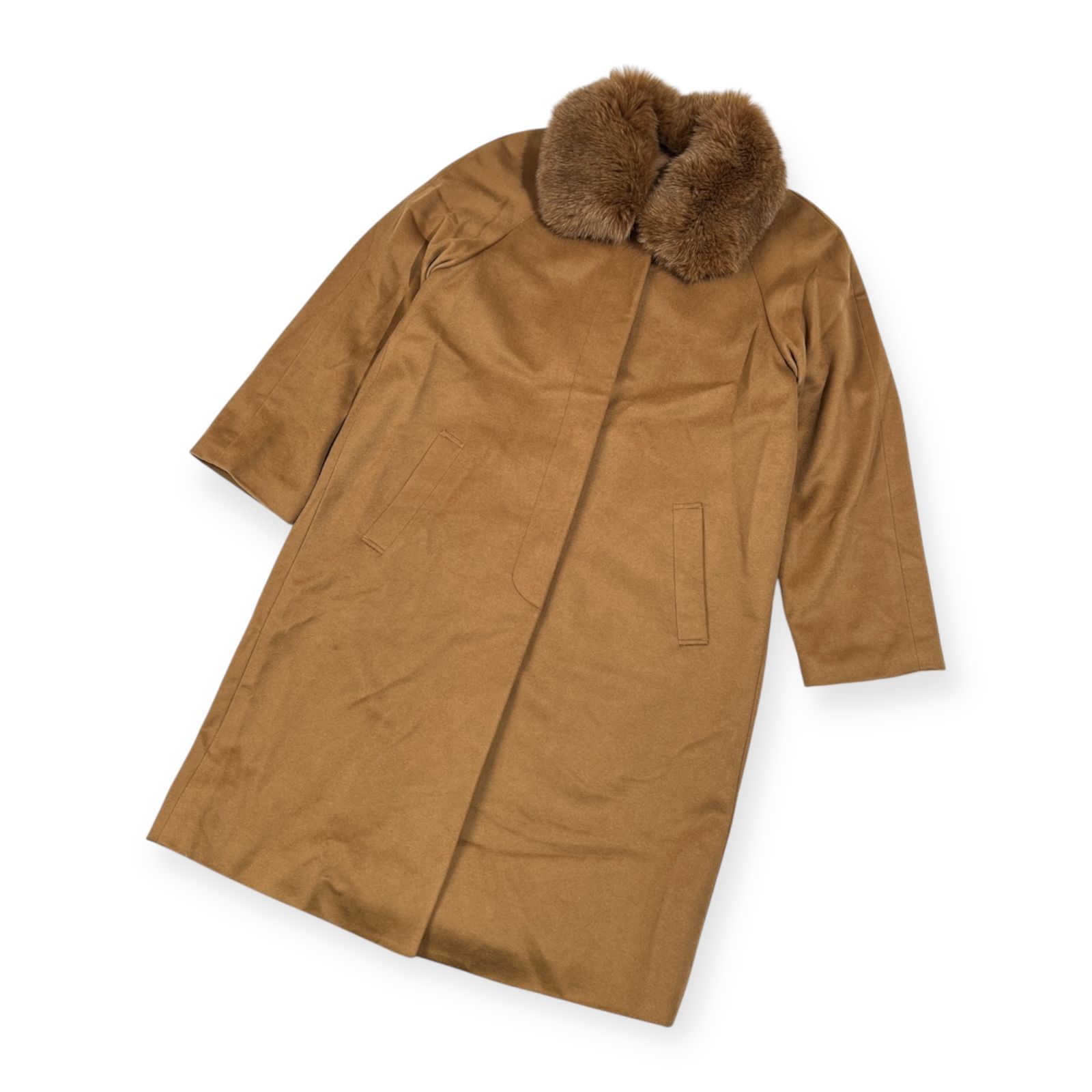 MIA CARNA カシミヤファー付きコート クリーム色 カシミヤ100% MIA CARNA ミアカーナ 毛皮 ファー付き ステンカラー