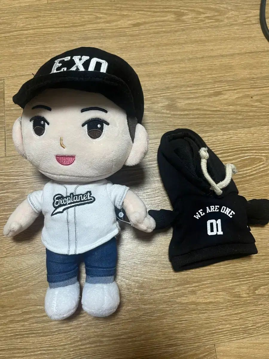 EXO（エクソ）スホ（SUHO・ジュンミョン）ぬいぐるみ＋服 exo suho
