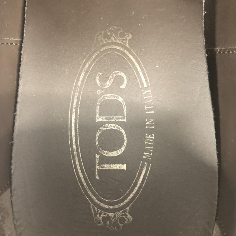 スニーカー ブラウン