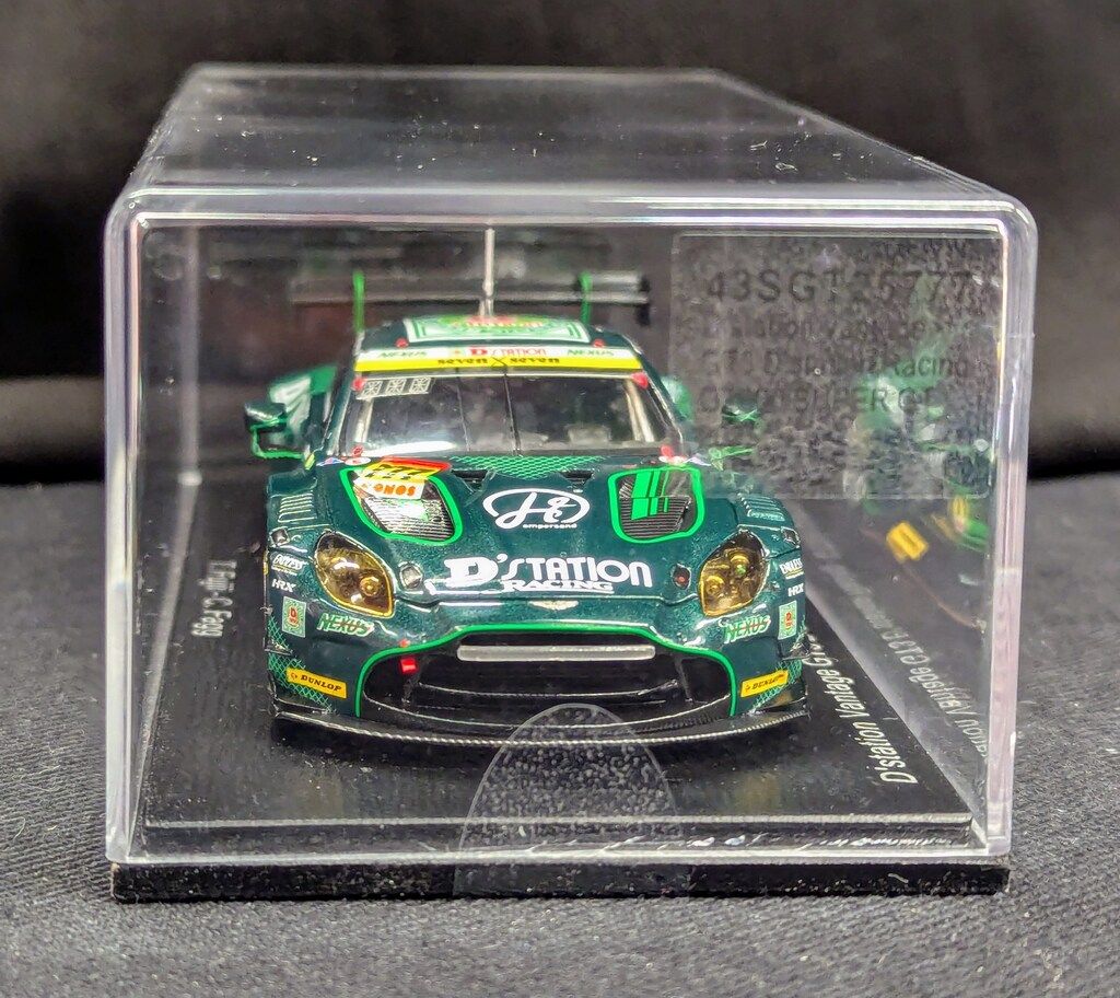 Spark model 1/43 D`station Vantage GT3 D`station Racing No.777