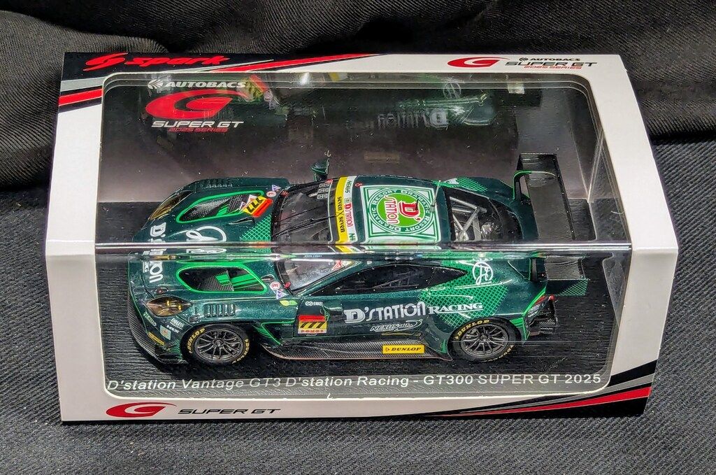 Spark model 1/43 D`station Vantage GT3 D`station Racing No.777