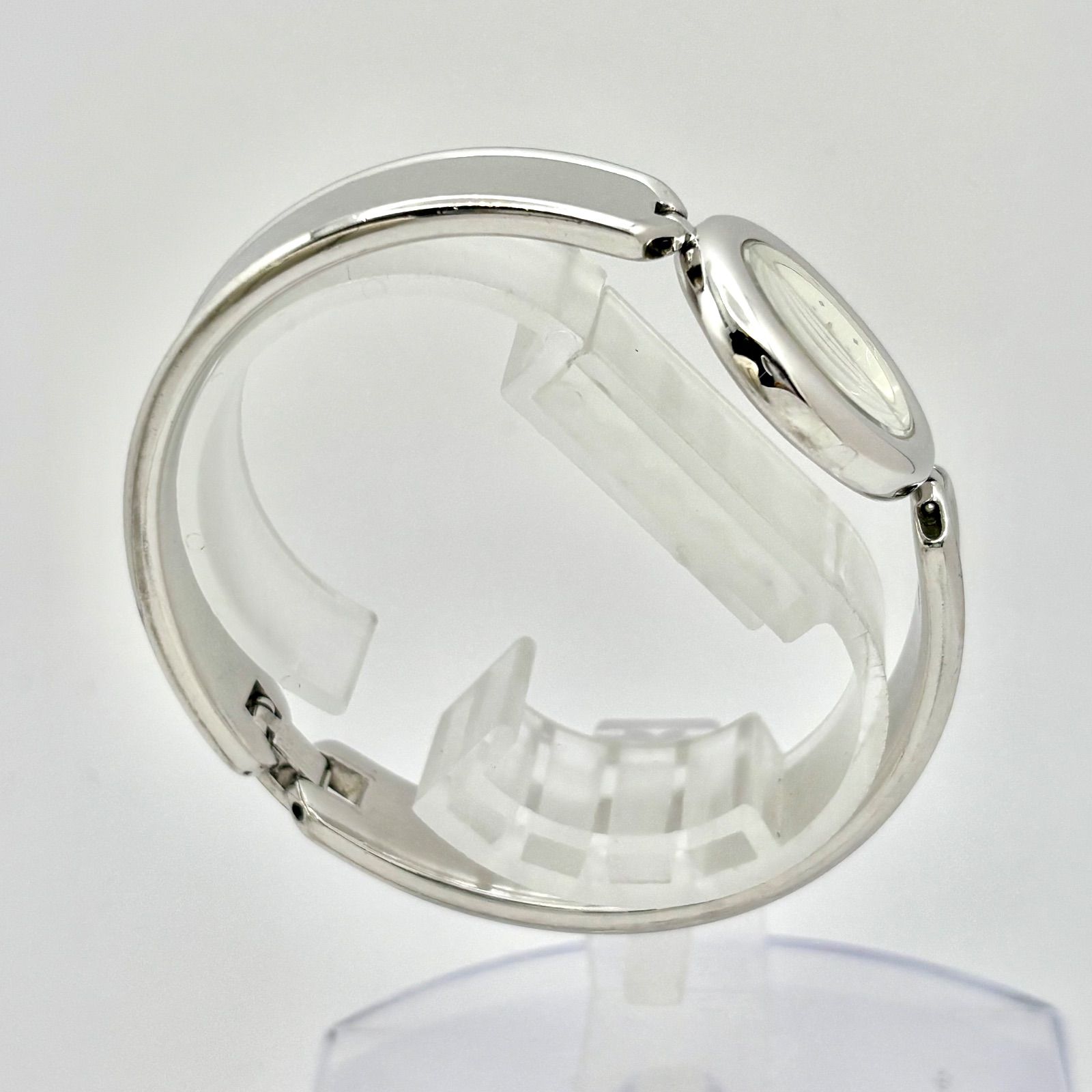  電池 SEIKO セイコー レディース 腕時計 シルバー バングル 1221-0060 8 N 0016 腕時計(クォーツ) 腕時計(アナログ)