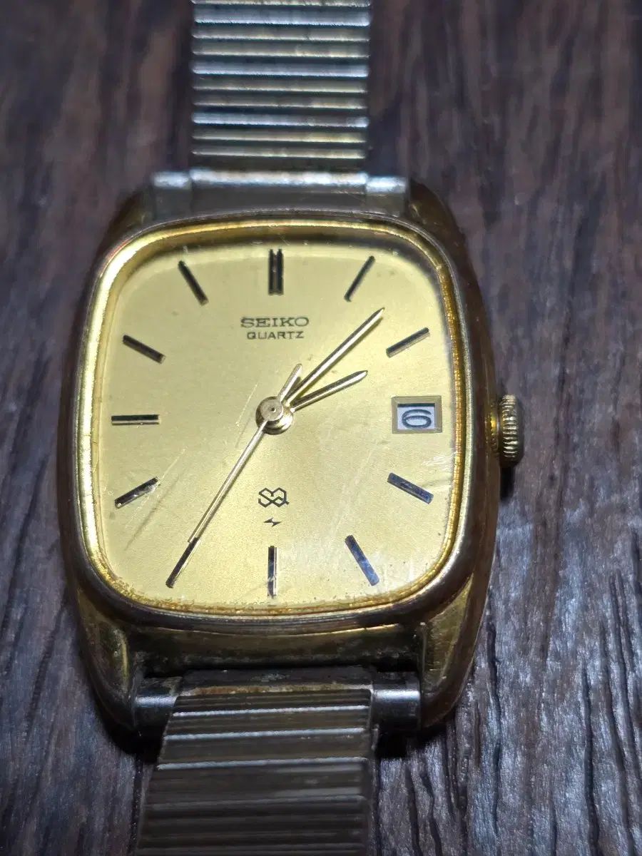 クオーツ ヴィンテージ