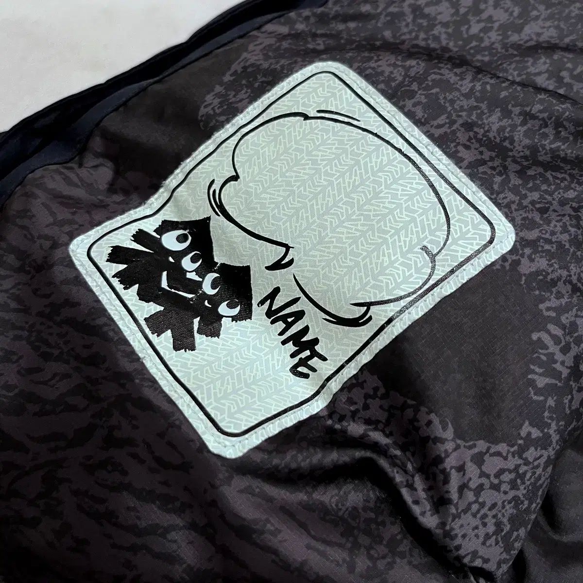 ダウン ブラック