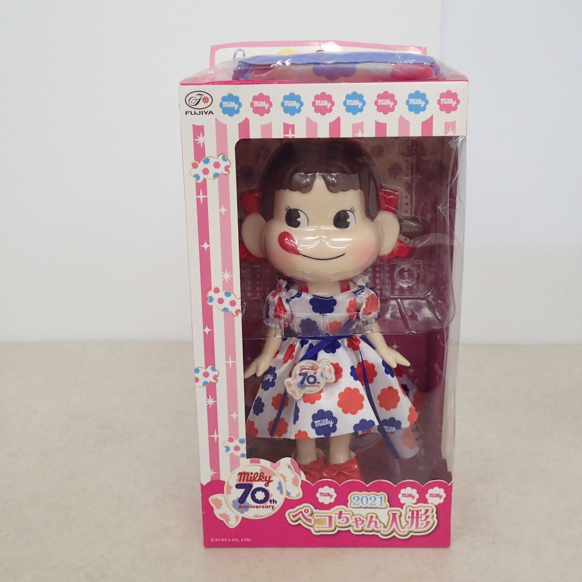 不二家　FUJIYA ペコちゃん人形 1970年代 激レアフィギュア 約46cm 未開封 不二家 FUJIYA ペコちゃん 人形 2021 ミルキー 70周年記念