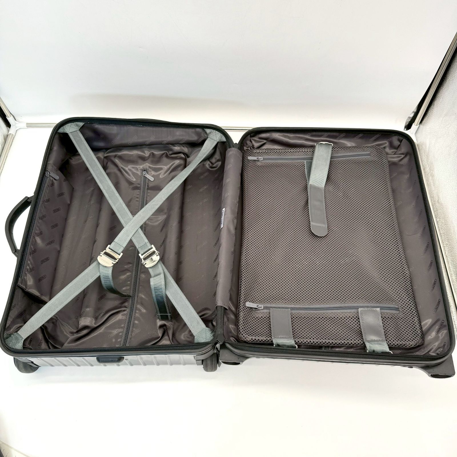 RIMOWA リモワ サルサ 857.52 2輪 35L 機内持込可能 - メルカリ