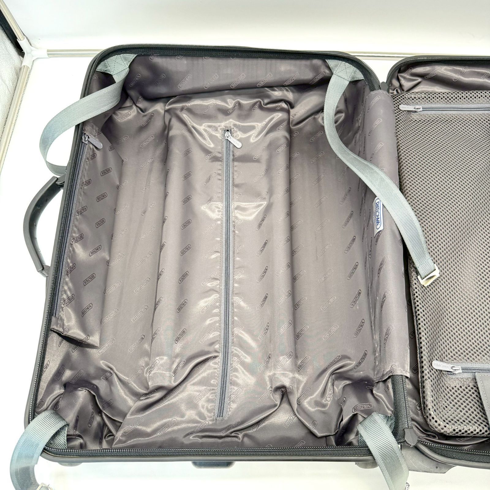 RIMOWA リモワ サルサ 857.52 2輪 35L 機内持込可能 - メルカリ