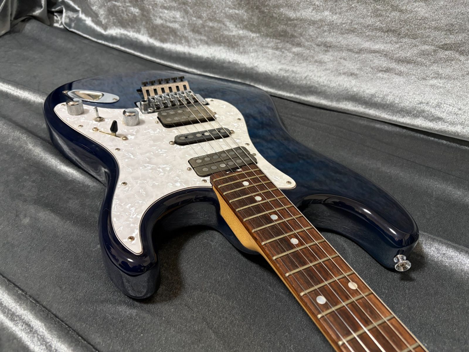 極上キルト！SCHECTER GS-1-FR 安心の国産本格モデル！ コイルタップ