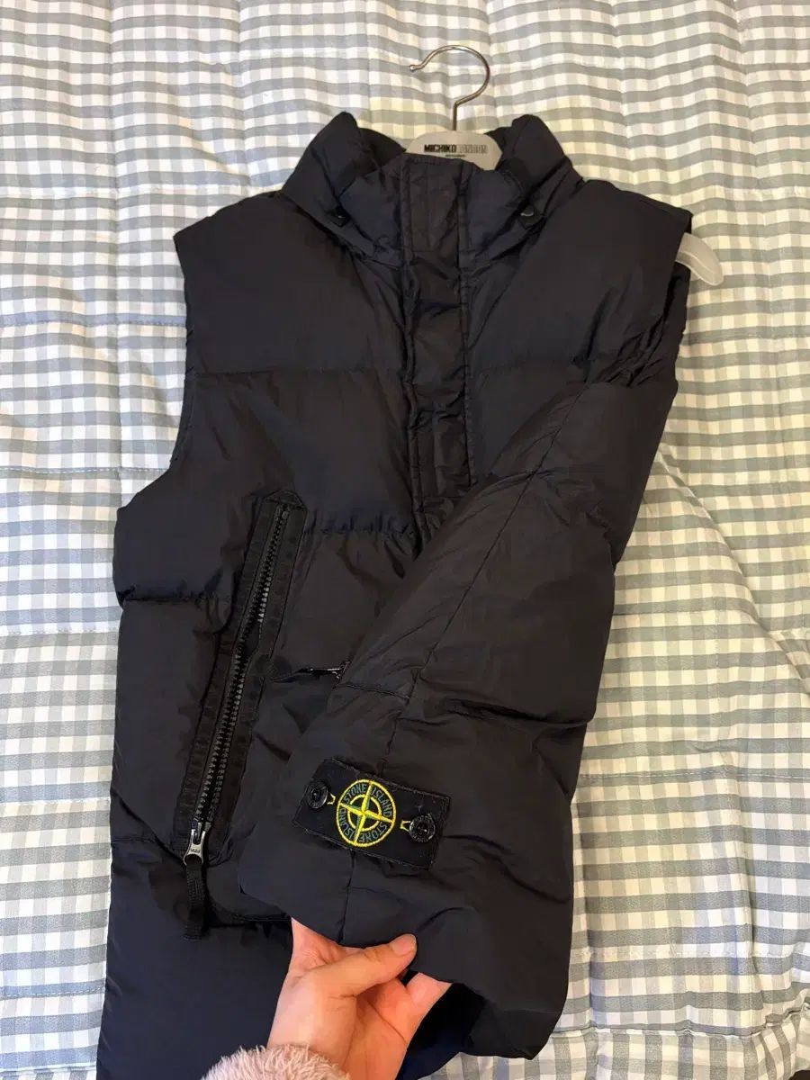 ストーンアイランド キッズ ダウンベスト