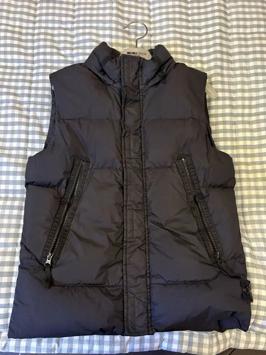 ストーンアイランド キッズ ダウンベスト