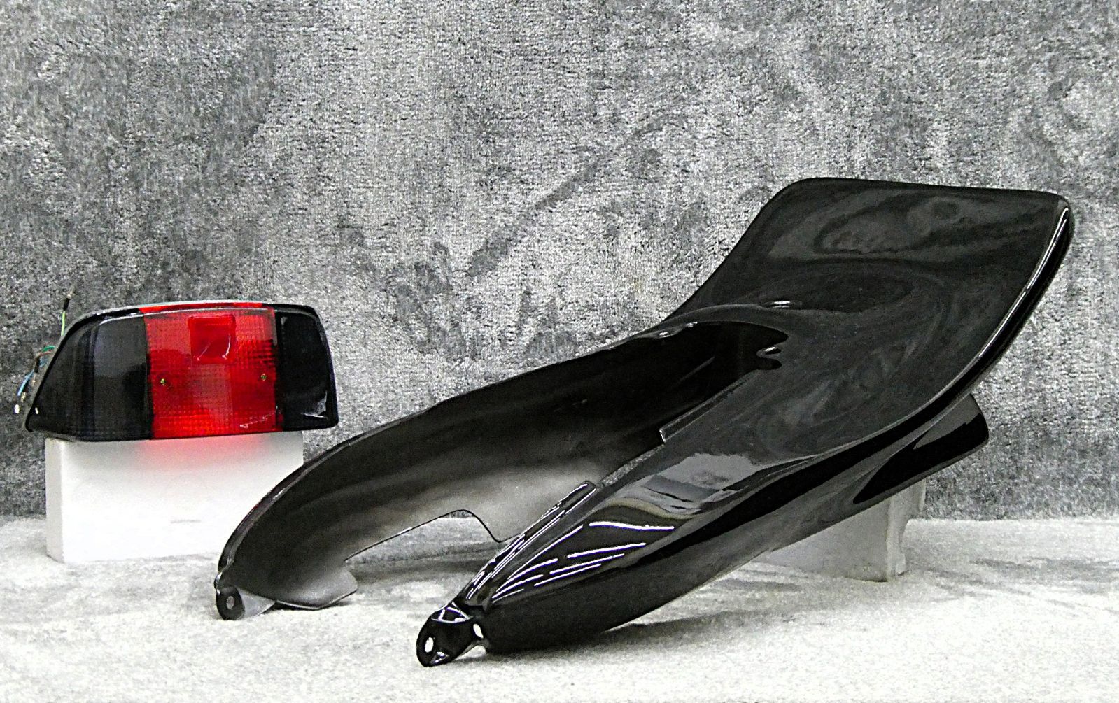 ホーネット250 DJテールカウル 黒 CBX変身＋テールランプ黒赤/ブラック