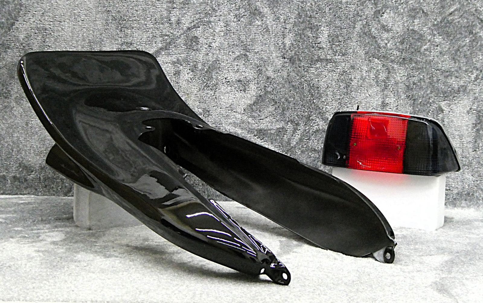 ホーネット250 DJテールカウル 黒 CBX変身＋テールランプ黒赤/ブラック