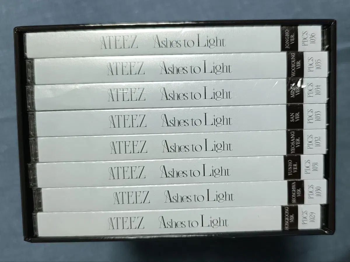 ショップ ATEEZ（エイティーズ・アチズ） Ashes to Light 2025 日本