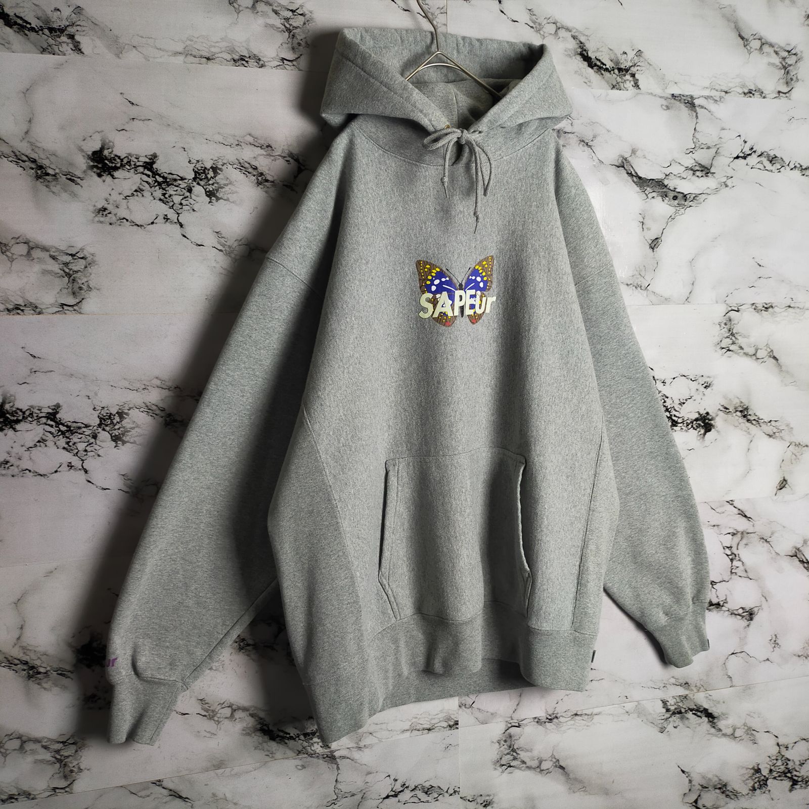 日*き様 SAPEur パーカー XL 激レア】SAPEur パーカー XL グレー バタフライ 蝶 ロゴ 両面プリント