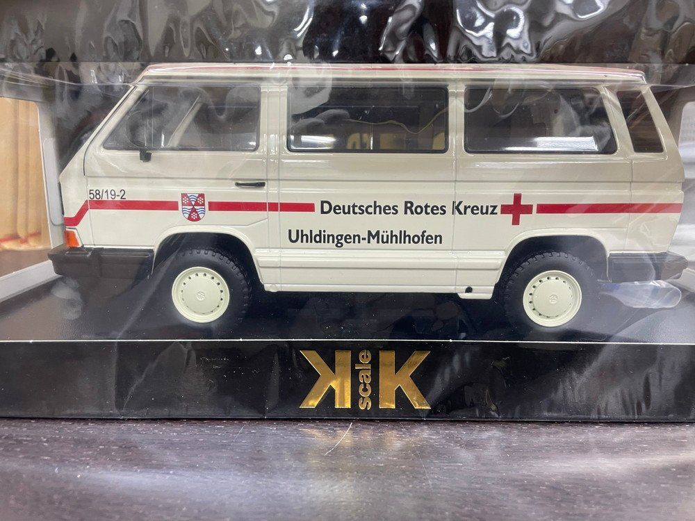 T 3 MINIBUS ROTES KREUZ 1987 CREME RED KK-SCALE 1 18ミニカー