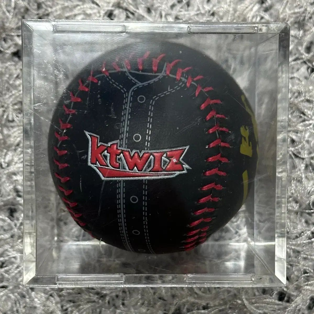 KTウィズ ソン・ヒョンジュン サイン入りボール - メルカリ