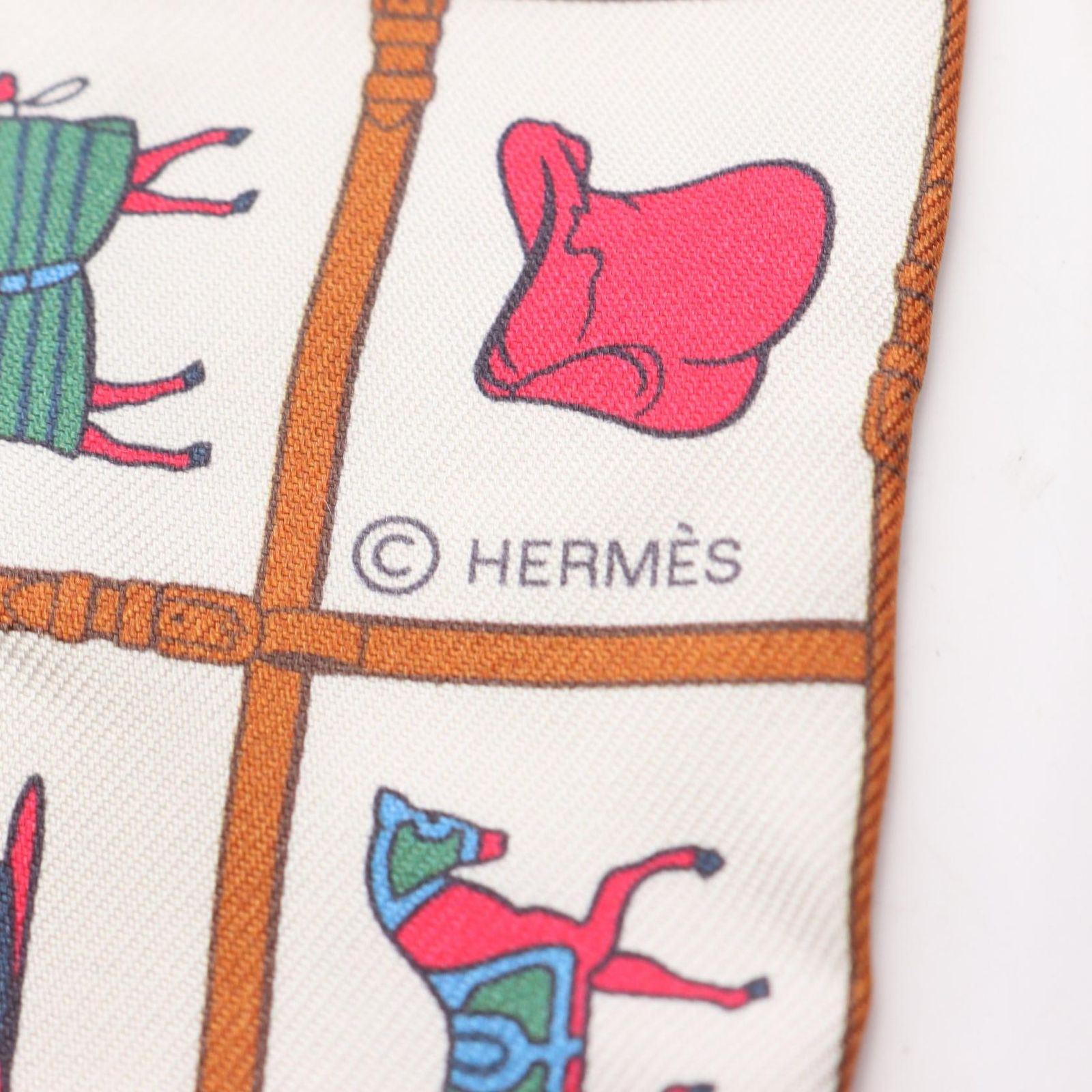 エルメス HERMES スカーフ ツイリー Couvertures et Tenues de Jour シルク レディース B 刺繍入り クルーネック