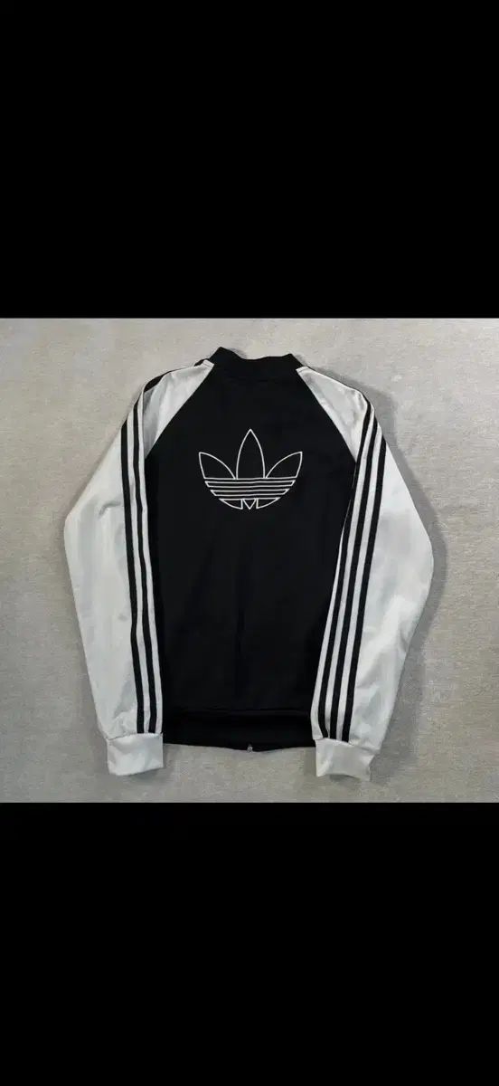 アディダス トラックジャージ レディース