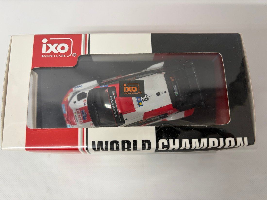 Central European ラリー Toyota Yaris IXO 1 43 ミニカー