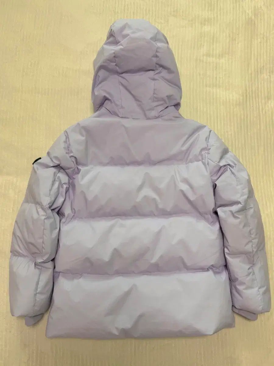 ナショナルジオグラフィック ダウン 150