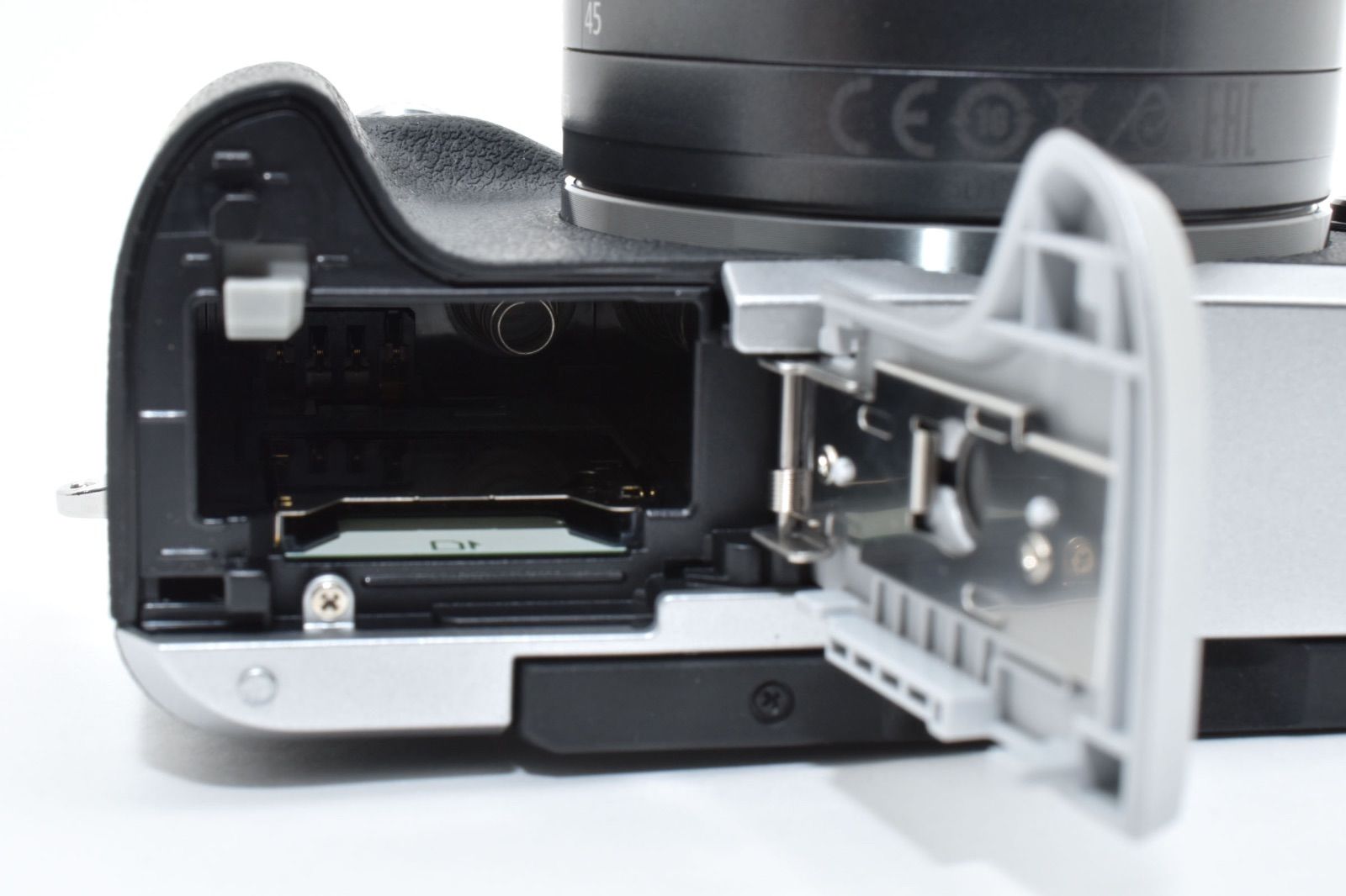 極美品】キヤノン Canon EOS M6 ミラーレス一眼カメラ Wi-Fi搭載