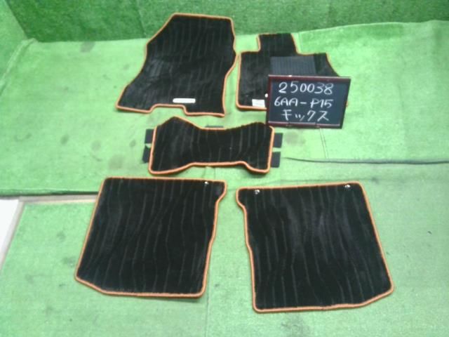 キックス 6 AA P 15 フロアマット 自社品番250038 XDN