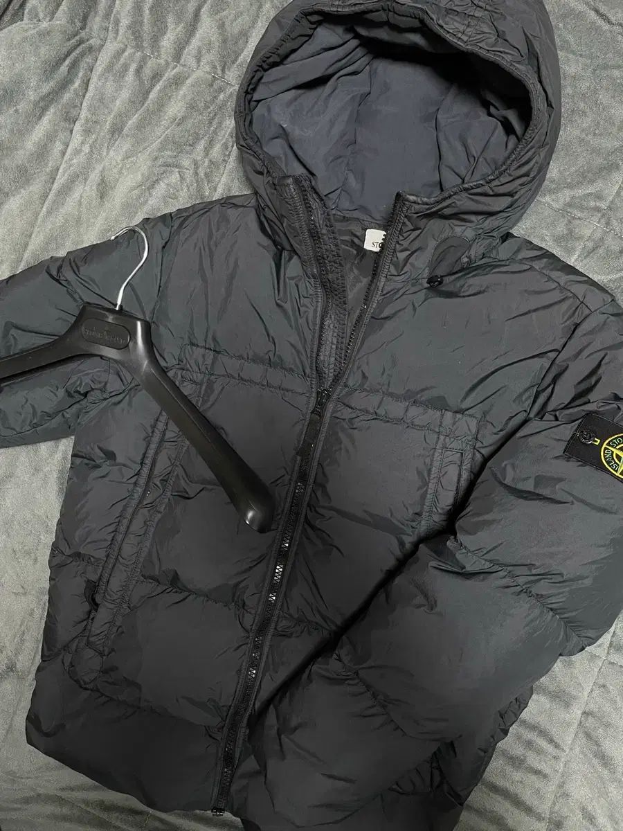L 状態良し 20 fw ストーンアイランド クリンクルレップス ダウン ダークグレー