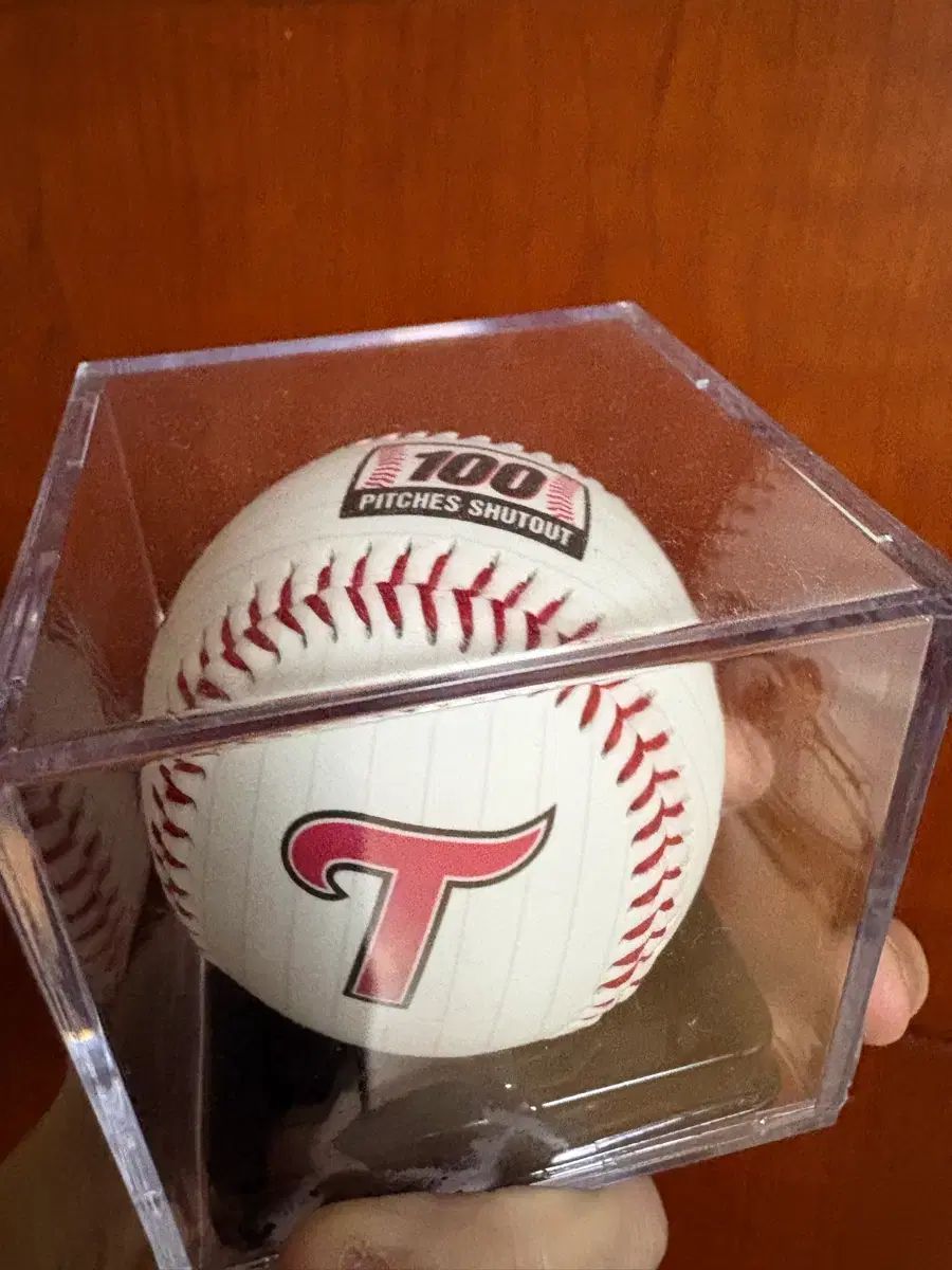  イ チャンギュ完封勝利記念球 販売 記念グッズ 野球