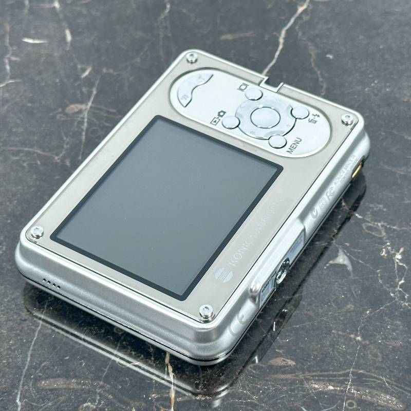 超美品】Konica Minolta DiMAGE X1 シルバー 800万画素 超薄型