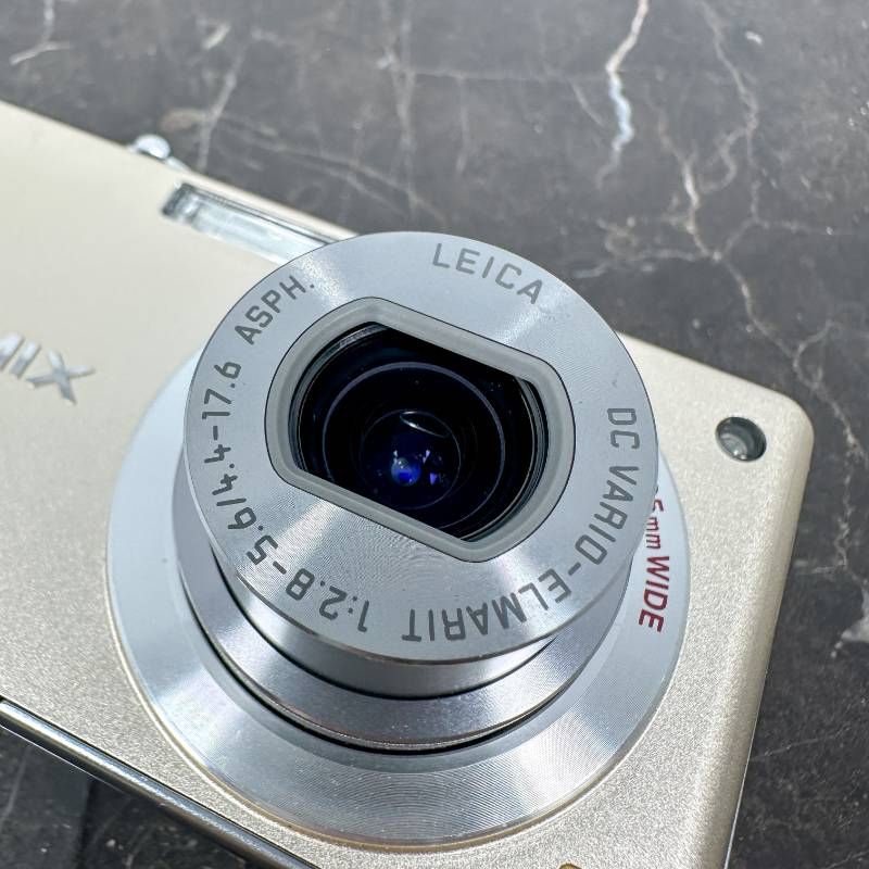 Panasonic LUMIX DMC-FX35 ゴールド 1010万画素 25mm広角 LEICAレンズ 