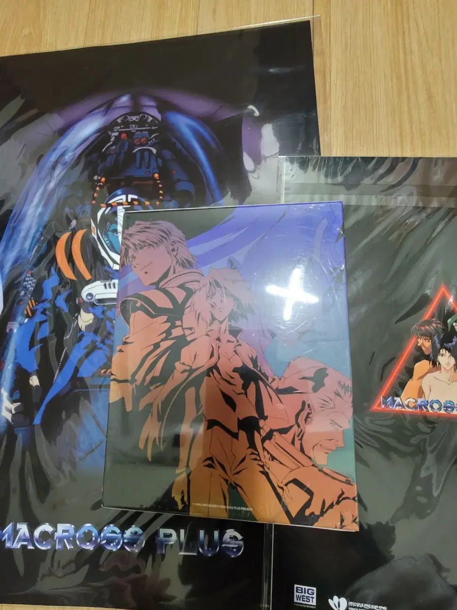 ブルーレイ マクロスプラス 4 OVA MOVIE 2 disc レンチキュラーカード スチールブック
