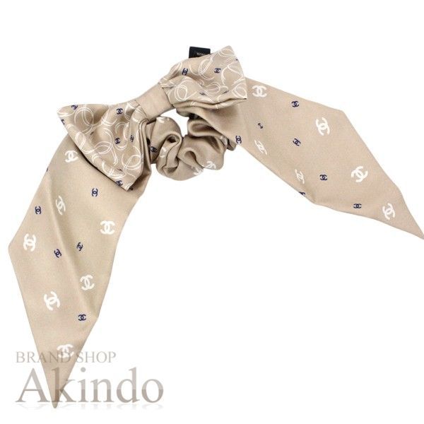 シャネル シュシュ シルク リボン ヘアアクセ ココマーク シャンパン CHANEL レディース バッグチャーム 腕輪 ファッションアイテム オシャレ 記念日 便利 ブランド プレゼント ギフト