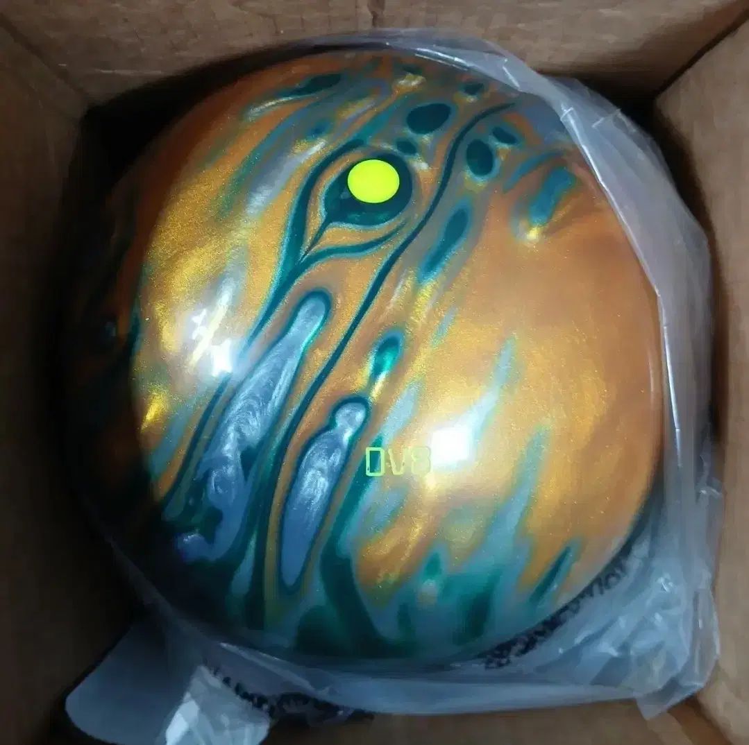 14 パウンド ボーリング DV 8 キャプティブ 球