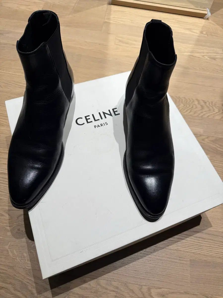Celine セリーヌ チェルシーブーツ ラグストア