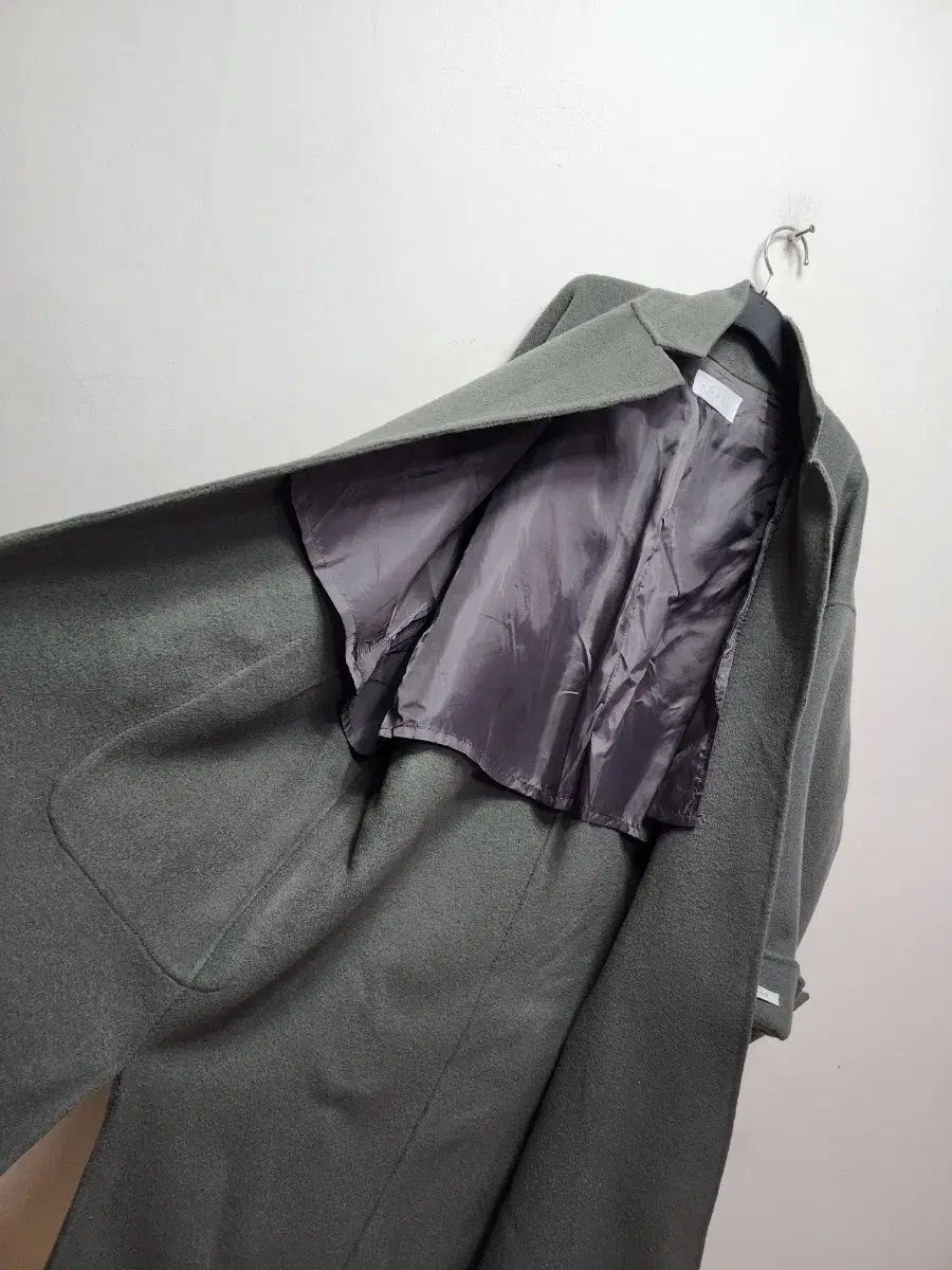 チャコール ウール