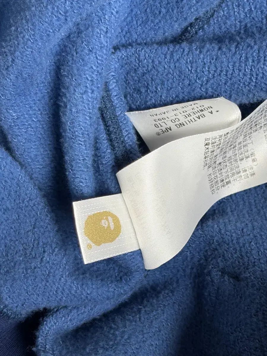  アベイシングエイプ セパレート シャークフーデッド s パーカー トップス