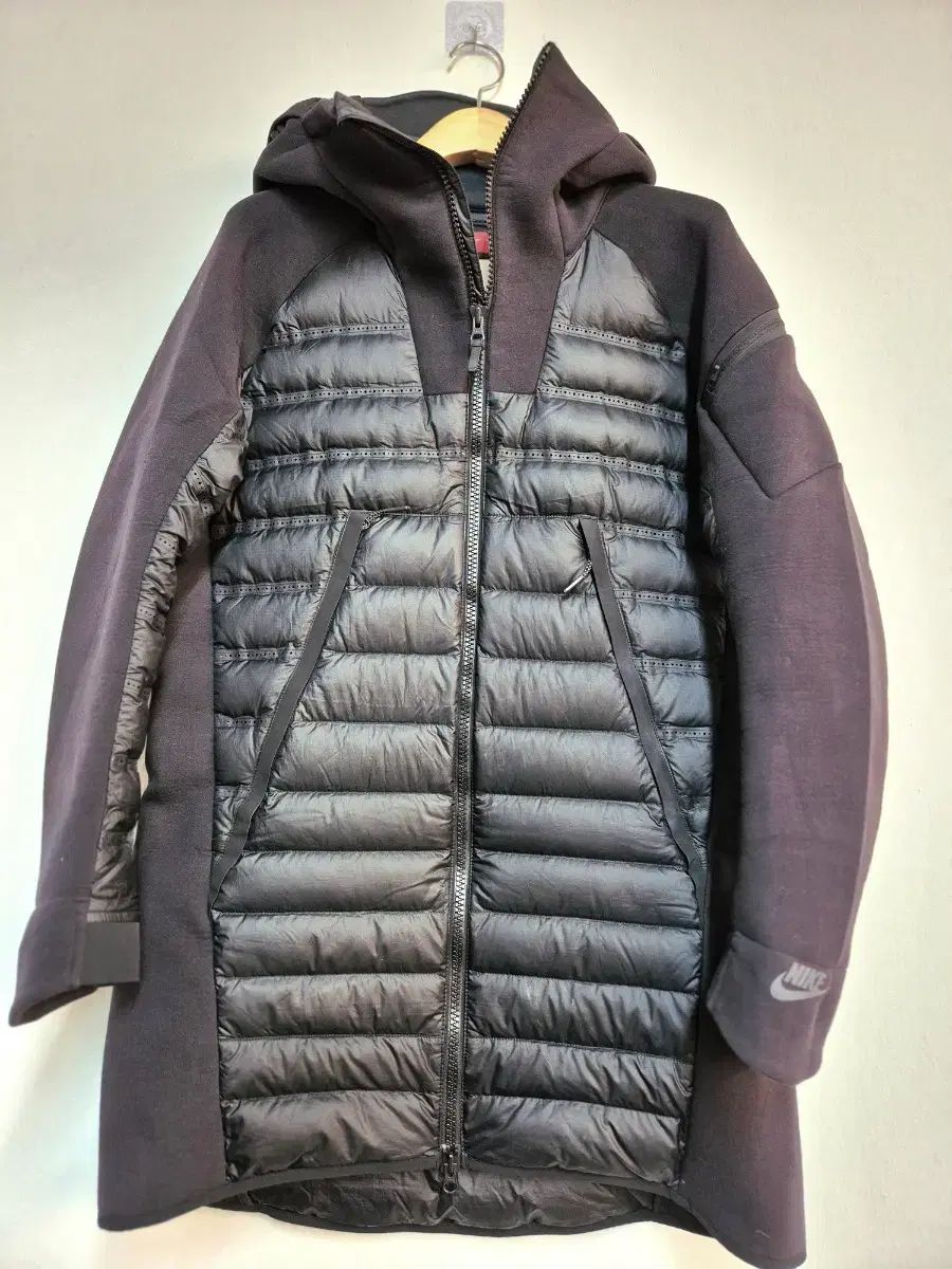 ナイキ テックフリース エアロロフト ロング ダウン
