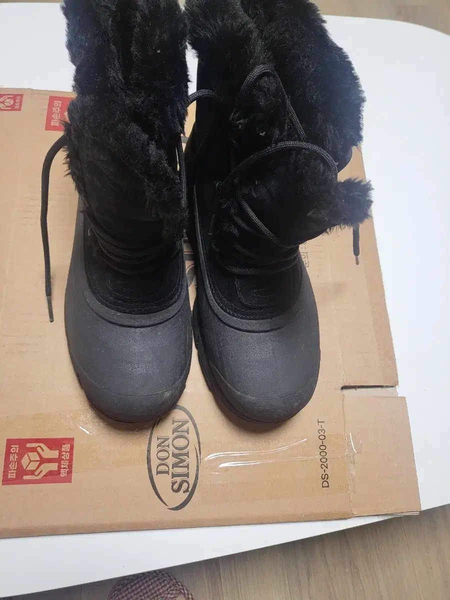 SOREL ソレル レディース 防寒 ブーツ ブラック 240