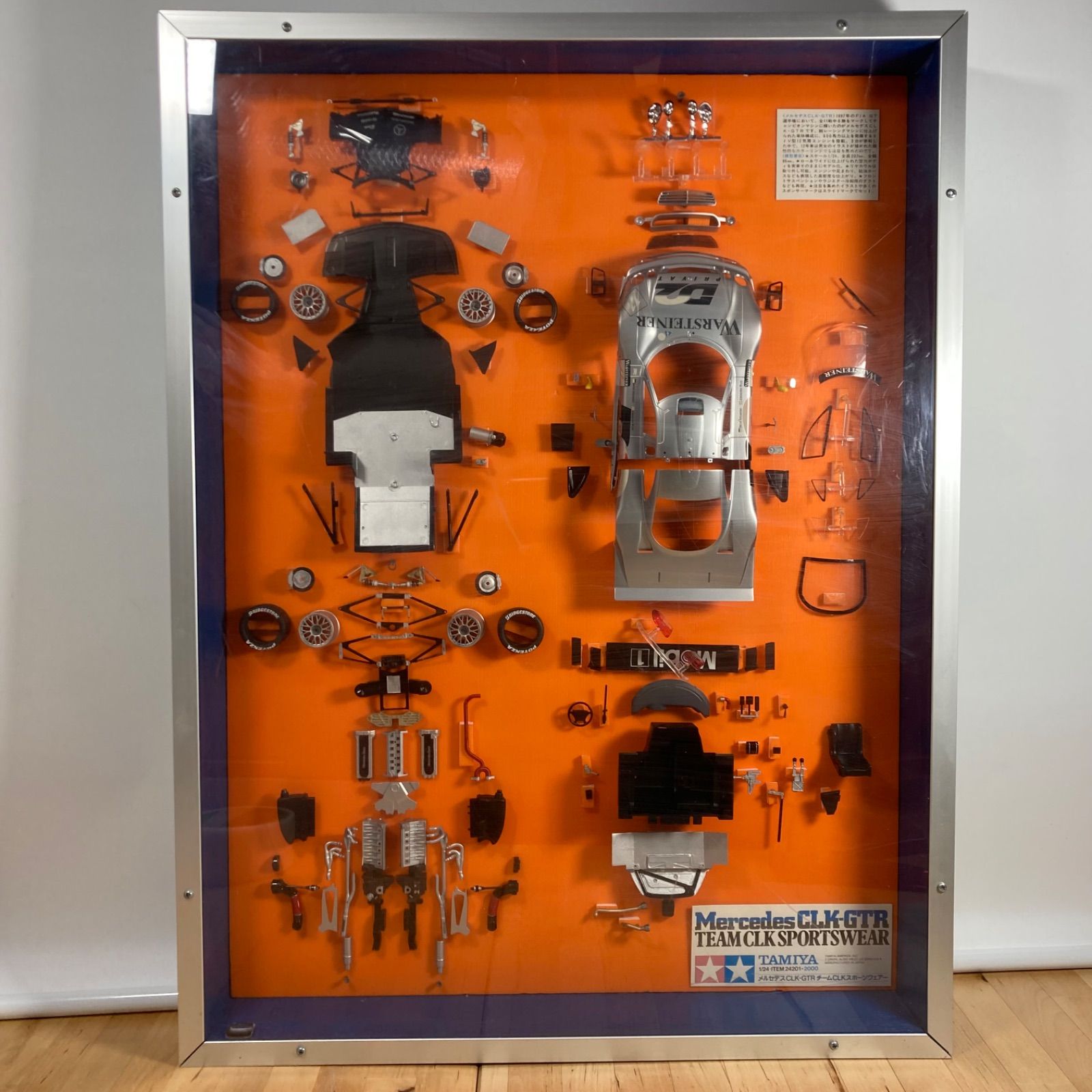 コレクター放 TAMIYA Mercedes CLK GTR TEAM SPORTSWEAR ディスプレイ