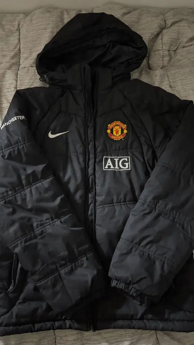 ナイキ マンチェスターユナイテッド ジャケット サッカー M 黒 16120 ナイキ マンチェスターユナイテッド ジャケット サッカー M 黒 16120